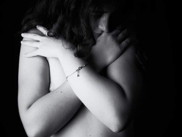 Nud (IV)