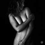 Nud (VI)
